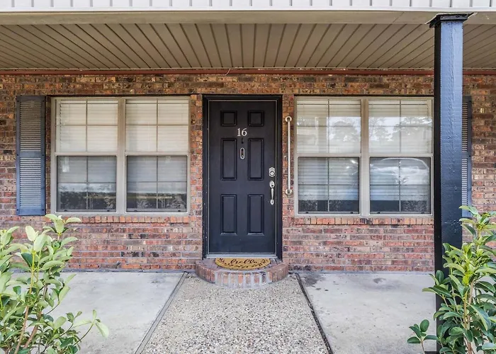 Apartment Cozy 1br W/balcony - Near Ul & Ochsner Lafayette