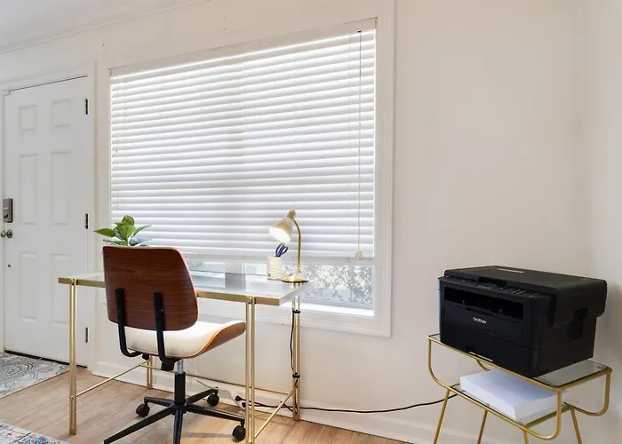 Apartment Cozy 1br W/balcony - Near Ul & Ochsner *